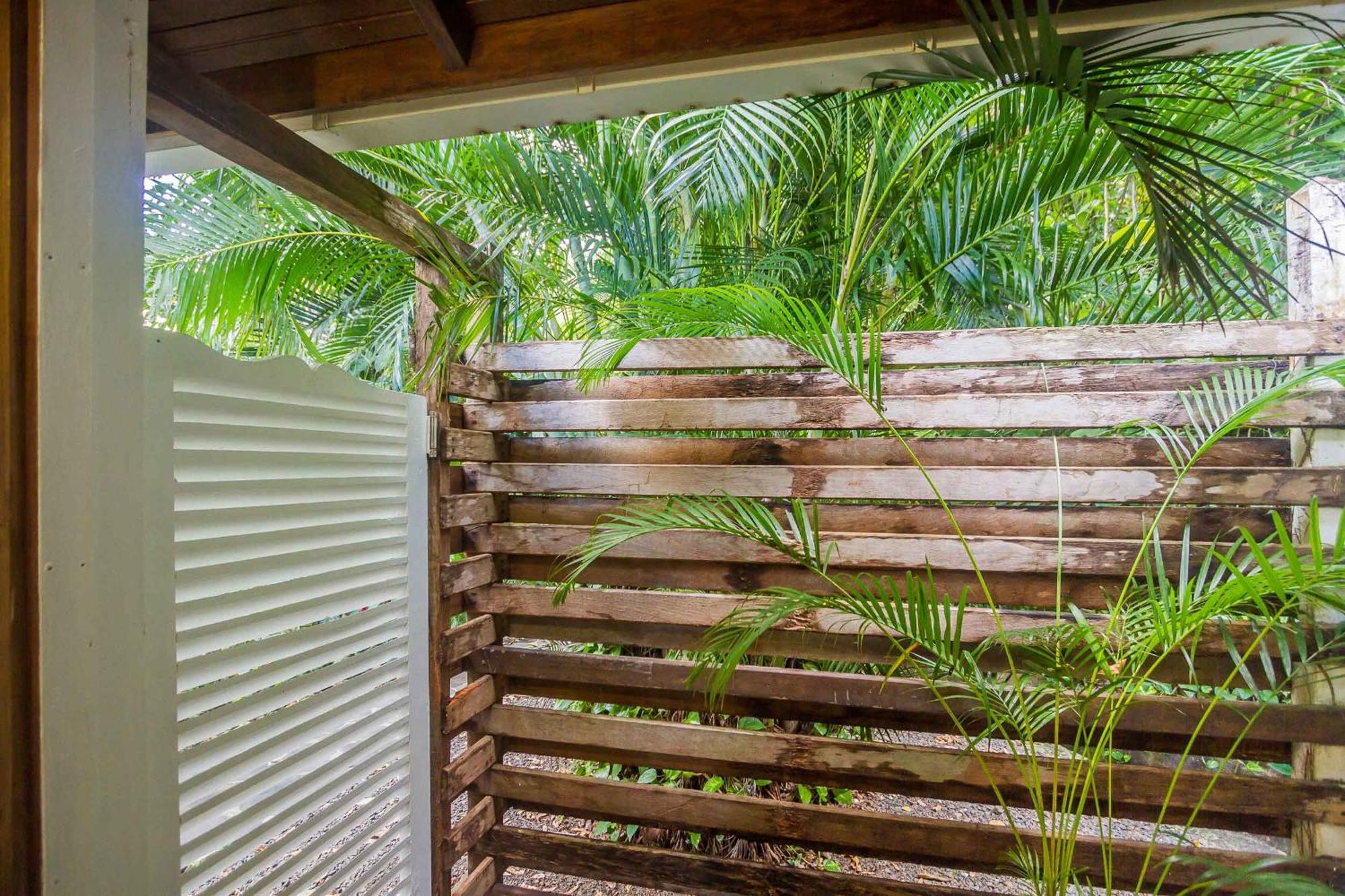 Ecolodges Karet Deshaies Esterno foto